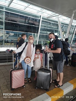 ถึงสนามบินด้วยความปลอดภัย